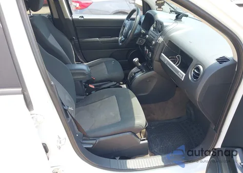 2014 Jeep Compass Sport из США, поврежденный, VIN 1C4NJCBA1ED800980